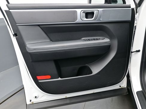 Used 2025 Hyundai Santa Fe XRT image 10