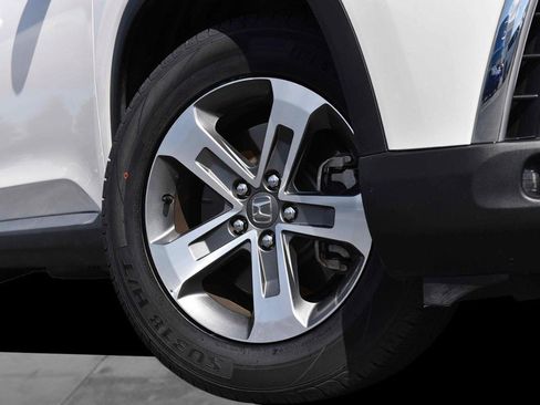 Certified 2025 Honda Pilot EX-L image 3