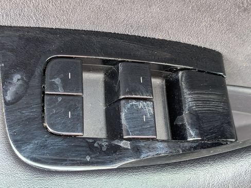 Used 2020 Tesla Model 3 Standard Range RWD image 14
