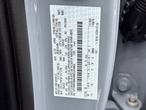 Used 2024 Ford F350 Lariat image 28