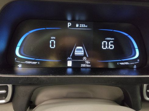 Used 2024 Hyundai Elantra SE image 23