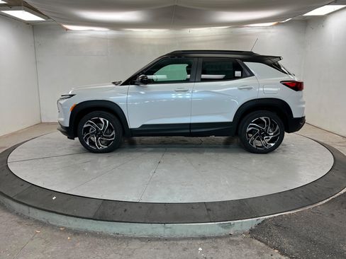 New 2026 Chevrolet TrailBlazer RS w/ Convenience Package image 2