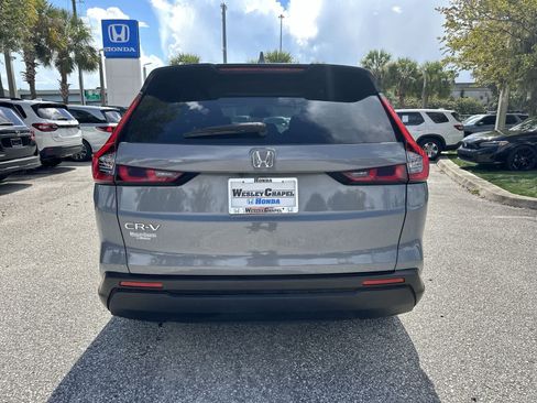 Used 2024 Honda CR-V LX image 5