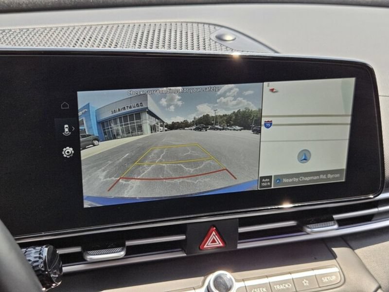 Used 2025 Hyundai Elantra Limited FWD image 20