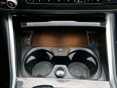 Used 2020 BMW 330i Sedan w/ Convenience Package image 17