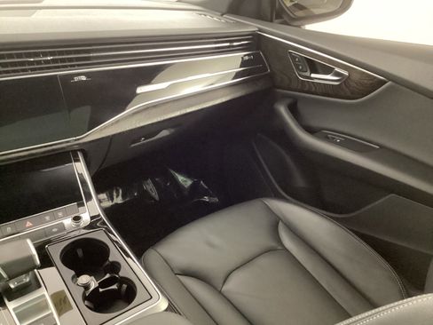 Used 2020 Audi Q8 Premium w/ Black Optic Package image 15