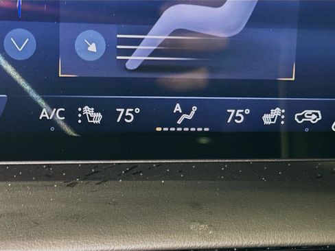 Certified 2025 Buick Enclave Avenir w/ Super Cruise Package AWD/4WD image 19