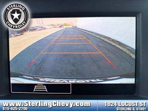 Used 2024 GMC Terrain SLE image 9