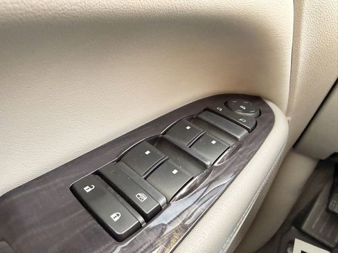 Used 2016 Buick Enclave Leather image 15