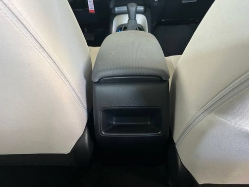 Used 2021 Toyota Corolla LE w/ Carpet Mat Package (TMS) FWD image 25