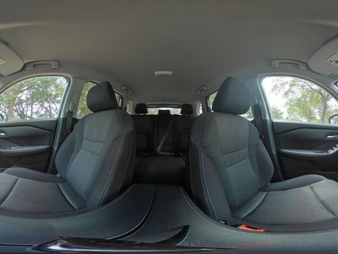 Used 2025 Nissan Rogue SV image 42