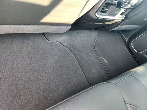 New 2026 GMC Sierra 3500 SLT w/ SLT Premium Package image 9