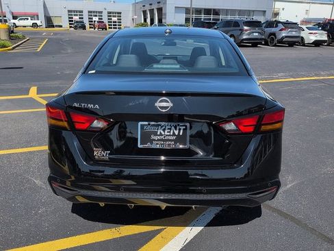 Used 2025 Nissan Altima 2.5 SV FWD image 6