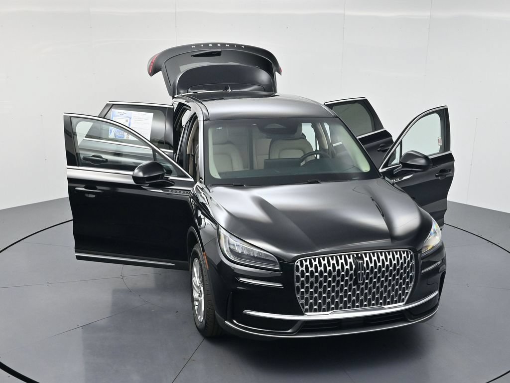 Used 2025 Lincoln Corsair AWD image 52