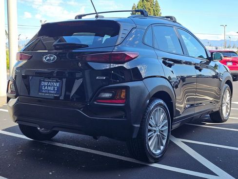 Used 2021 Hyundai Kona SEL AWD/4WD image 5