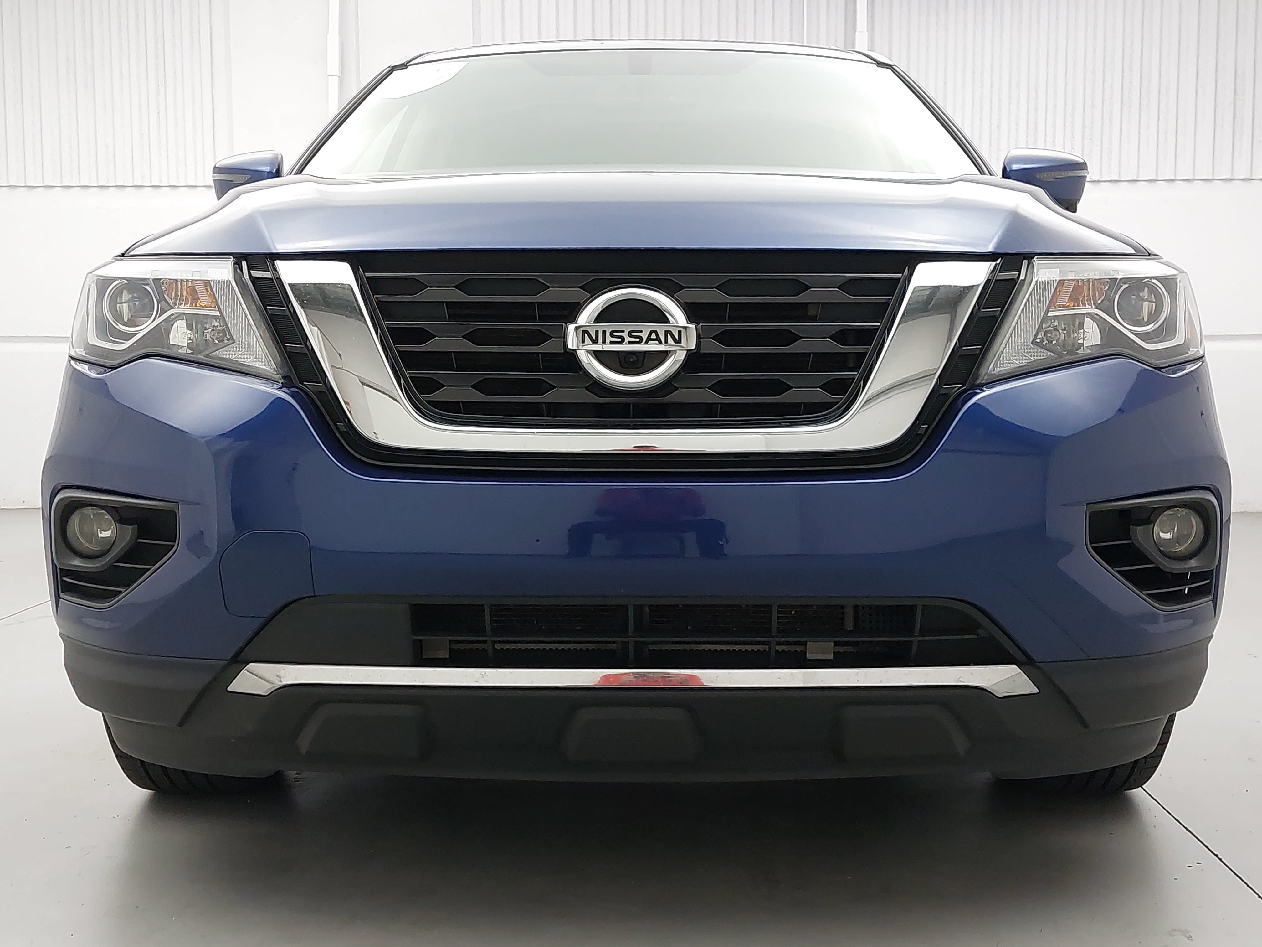 Used 2020 Nissan Pathfinder Platinum AWD/4WD image 10