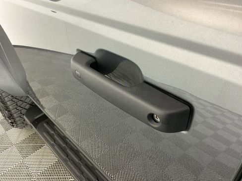 Used 2023 Ford Bronco Wildtrak image 13