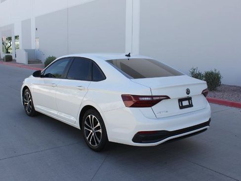 Used 2024 Volkswagen Jetta Sport FWD image 7