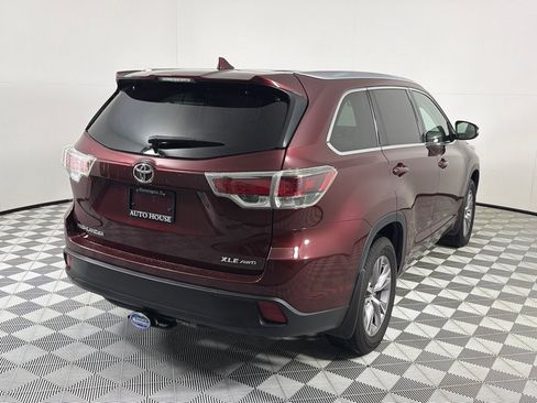 Used 2015 Toyota Highlander XLE AWD/4WD image 5