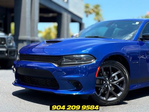 Used 2021 Dodge Charger R/T w/ Plus Group RWD image 2