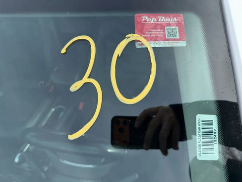 Used 2018 Volkswagen Passat 2.0T SE image 24