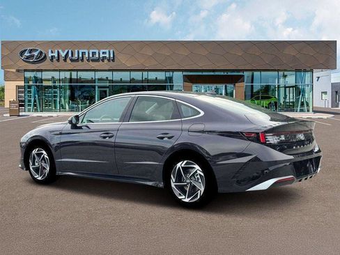 New 2026 Hyundai Sonata SEL FWD image 4