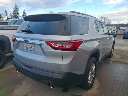 Used 2020 Chevrolet Traverse LT image 5