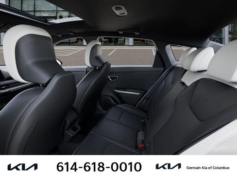 New 2025 Kia K4 GT-Line image 21