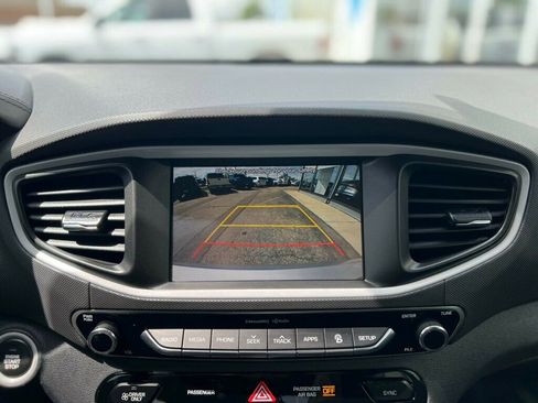 Used 2019 Hyundai Ioniq Limited FWD image 23