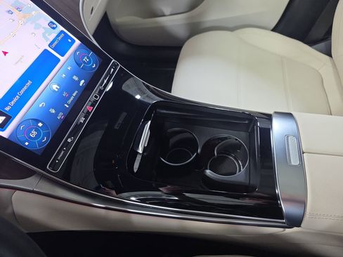 Certified 2025 Mercedes-Benz GLC 300 image 25
