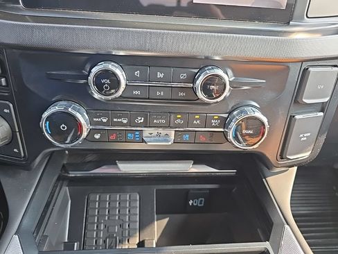 Used 2024 Ford F250 Platinum AWD/4WD image 26