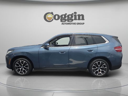 Certified 2025 BMW X3 xDrive30i w/ Convenience Package AWD/4WD image 2