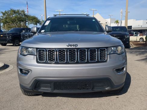 Used 2020 Jeep Grand Cherokee Laredo w/ Laredo X Package image 3