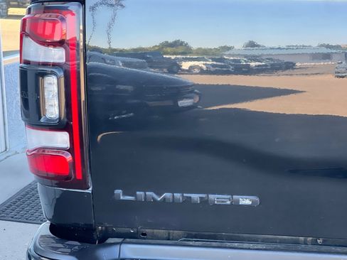 Used 2022 RAM 3500 Limited image 27