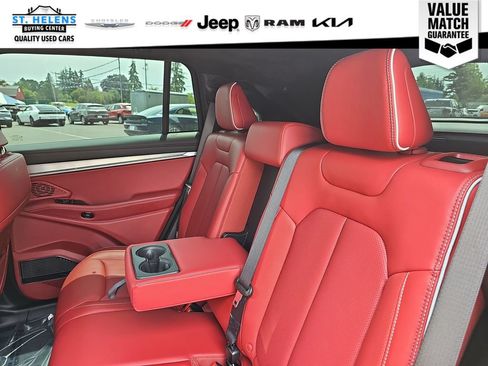 Used 2024 Jeep Wagoneer Limited AWD/4WD image 14