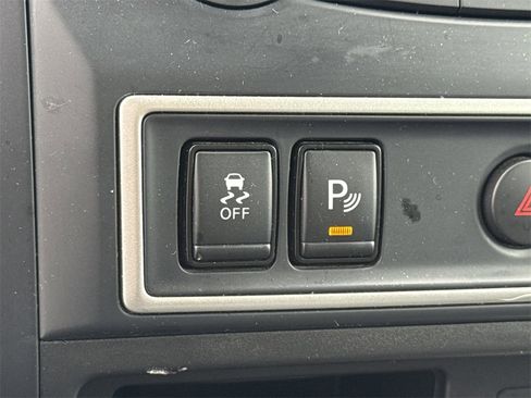 Certified 2022 Nissan Titan S w/ S Utility Package image 33