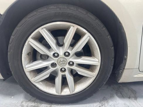 Used 2015 Toyota Avalon XLE FWD image 11