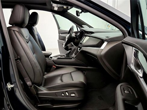 Used 2024 Cadillac XT5 Premium Luxury w/ Technology Package image 17