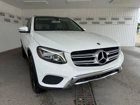 Used 2018 Mercedes-Benz GLC 300 image 1