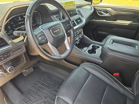 Used 2022 GMC Yukon SLT w/ SLT Luxury Package AWD/4WD image 17