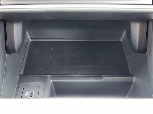 New 2024 Land Rover Range Rover Evoque S image 18