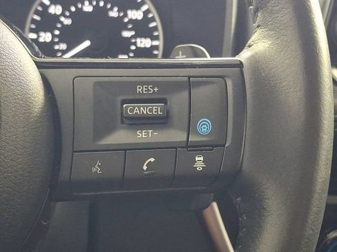 Used 2023 Nissan Rogue SV w/ SV Premium Package FWD image 28