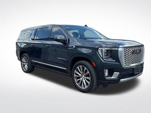 Used 2021 GMC Yukon XL Denali w/ Denali Premium Package RWD image 13