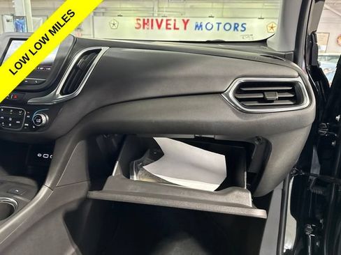 Used 2023 Chevrolet Equinox LT AWD/4WD image 45