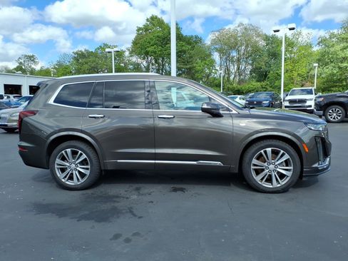 Used 2020 Cadillac XT6 Premium Luxury AWD/4WD image 8
