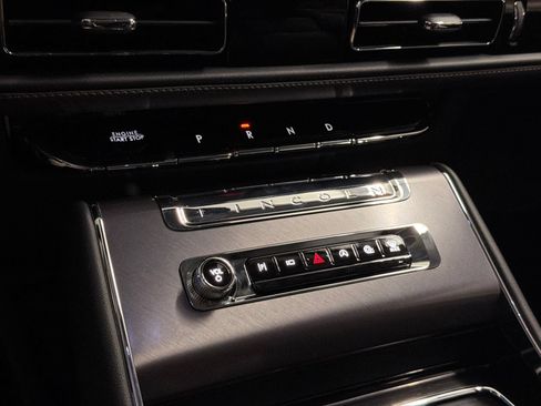 New 2027 Lincoln Aviator AWD image 31