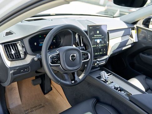 New 2026 Volvo XC60 T8 Ultra w/ Climate Package AWD/4WD image 13