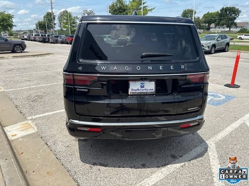 Used 2024 Jeep Wagoneer L Series II w/ Flexible Seating Group AWD/4WD image 23