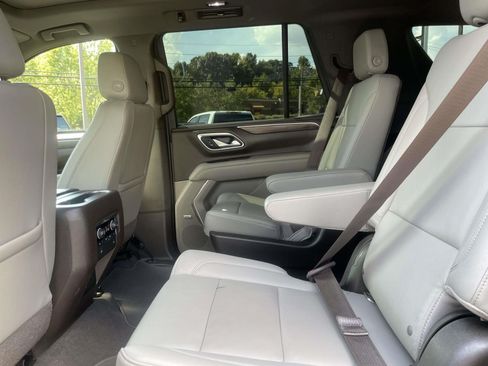 Used 2021 Chevrolet Tahoe LT w/ LT Signature Package AWD/4WD image 11