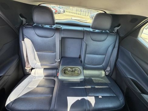 Used 2022 Chevrolet Bolt EUV Premier w/ Launch Edition FWD image 31
